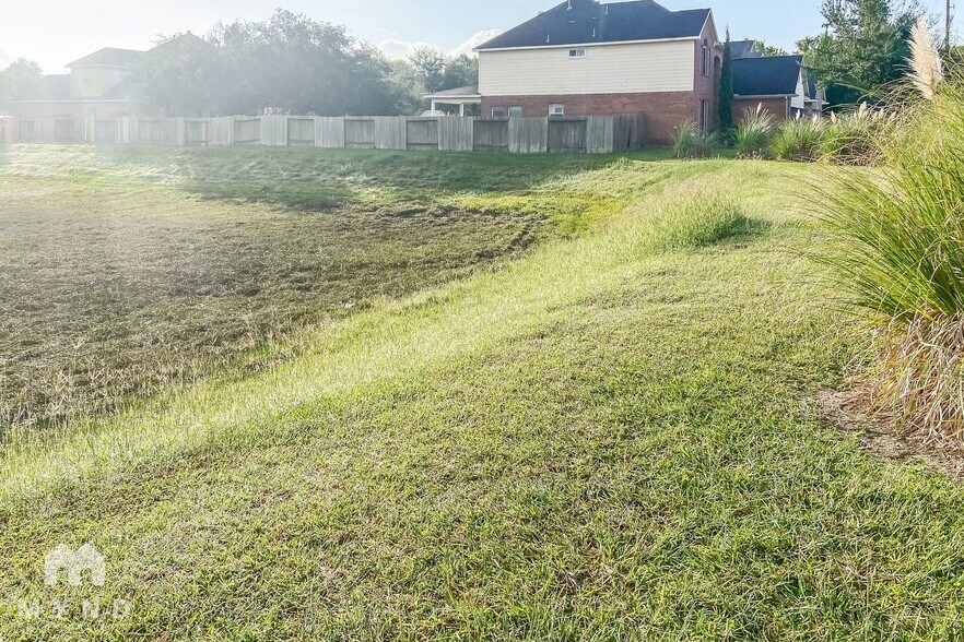 Building Photo - 8630 W Highlands Crossing