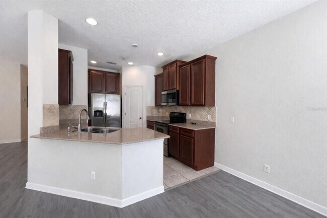 Building Photo - 15342 Oak Apple Ct