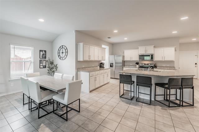 Building Photo - 104 Piping Rock Dr