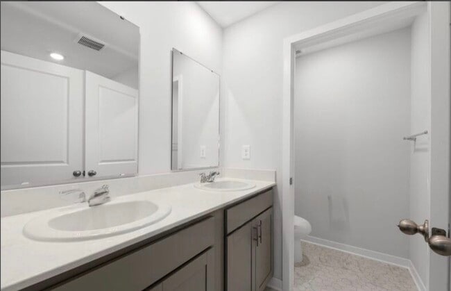 Building Photo - 6296 Marinelli Dr S