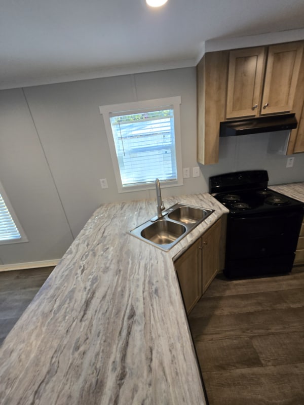 Building Photo - 3000 S 9th Ave