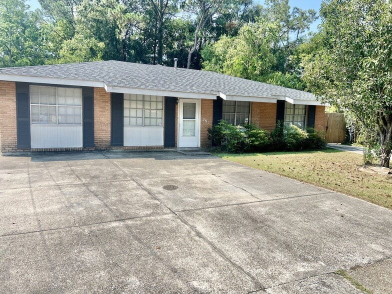 Building Photo - 281 Cardinal Dr