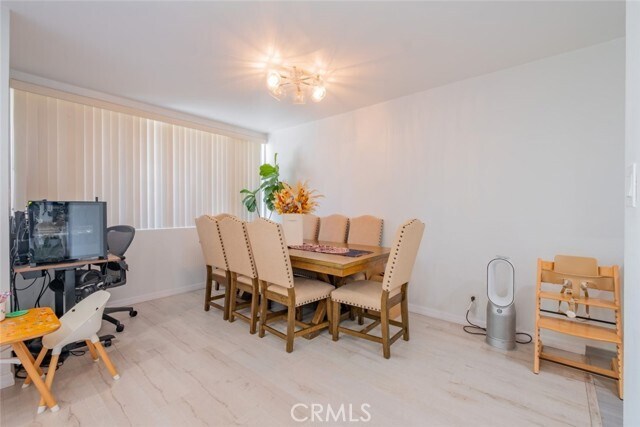 Building Photo - 4487 Colbath Ave