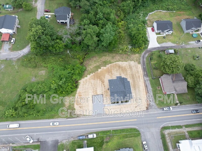 Building Photo - 312 N Main St