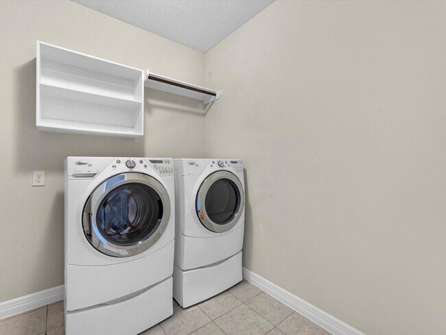 Building Photo - 2311 Cranbrook Ridge Ln