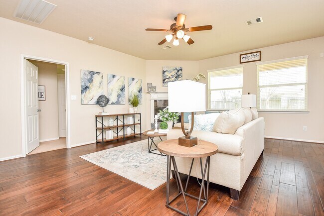 Building Photo - 26302 Sandahl Ct