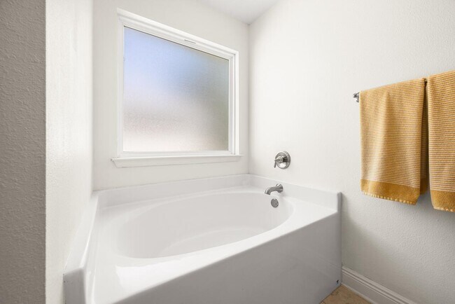 Building Photo - 120 Mosaic Oaks Cir