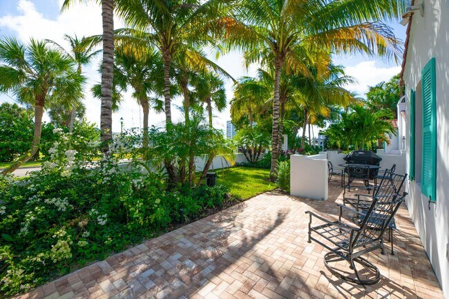 Building Photo - 110 Marine Way