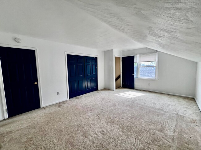 Building Photo - Beautiful 4 bedroom home in Salem