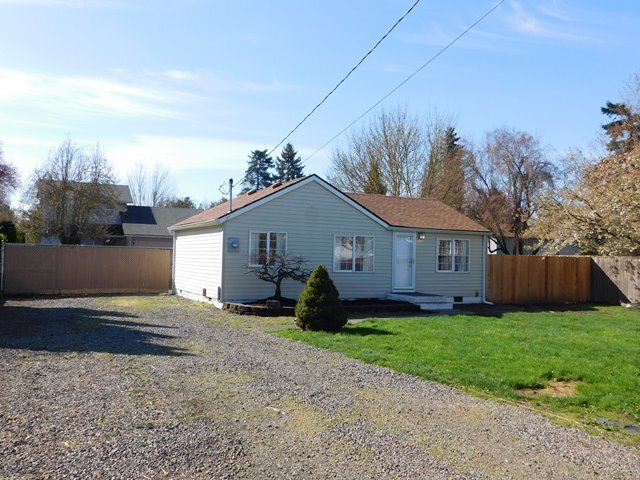 Building Photo - 2Bd/1Ba Single Story House - Available to ...