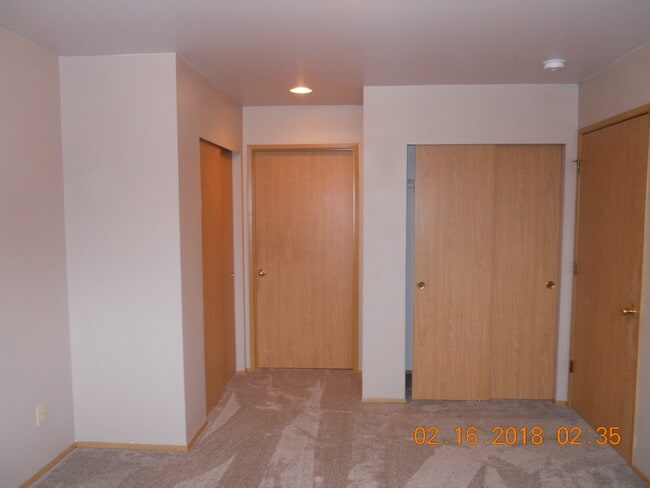 Master closets/door to bathroom - 3612 Michelle Ln