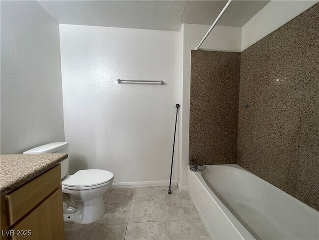 Building Photo - 8000 W Badura Ave