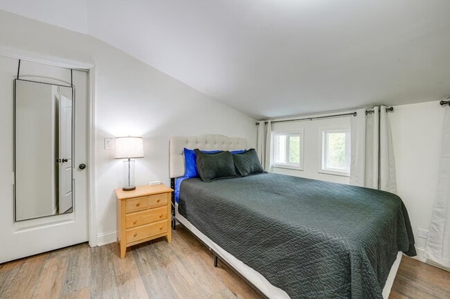 Building Photo - 1518 Riverside Ave