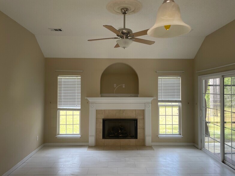 Family Room - 145 White Dogwood Ln