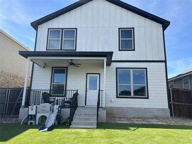 Building Photo - 104 Hellfighters Wy