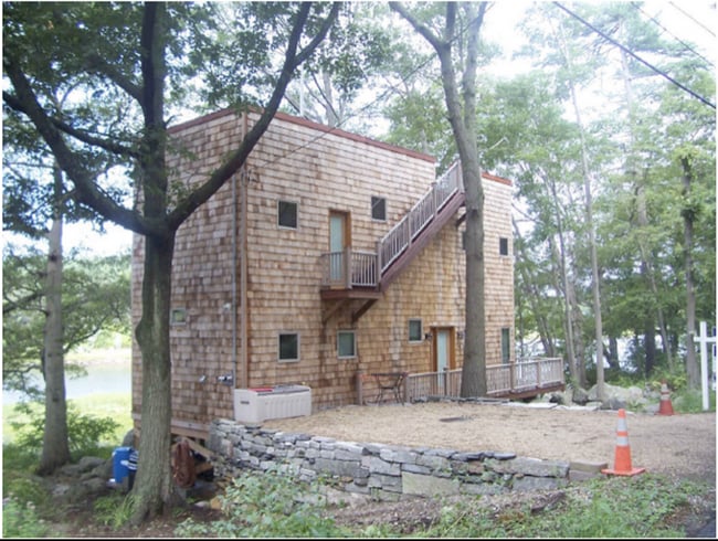 Building Photo - Year-Round Riverfront Home in Gloucester (Pet-Friendly)