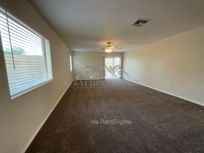 Building Photo - 25654 W Satellite Ln