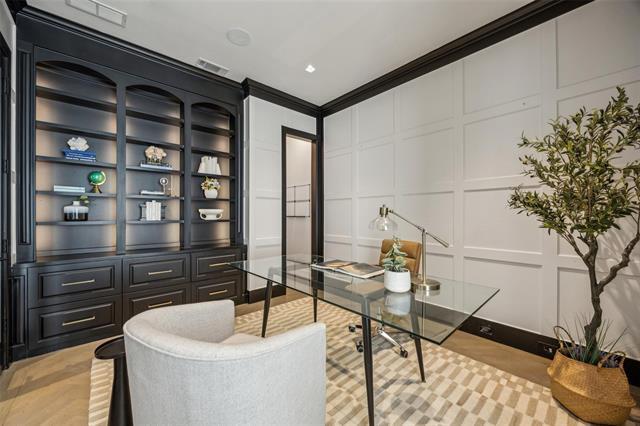 Building Photo - 2210 Boll St