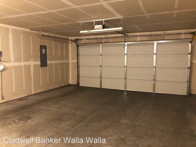 Building Photo - 3 br, 2 bath House - 1206 SW 4th