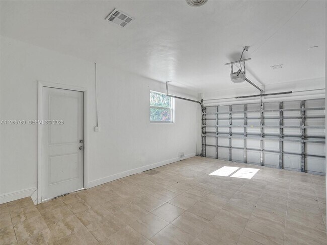 Building Photo - 4330 NW 8th St