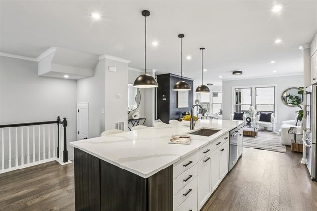 Building Photo - 2090 Emmet Pk Ln