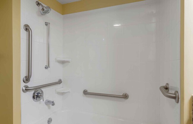 Building Photo - Furnished Studio-Atlanta - Norcross - Peachtree Corners