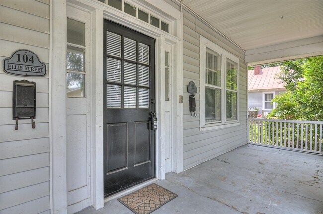Building Photo - 106 Ellis St