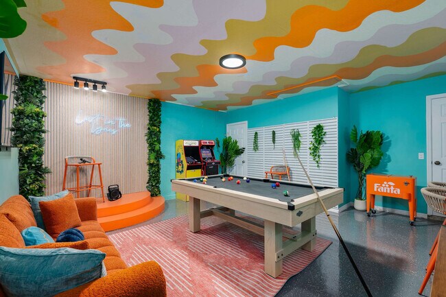 Building Photo - 1136 9th Square