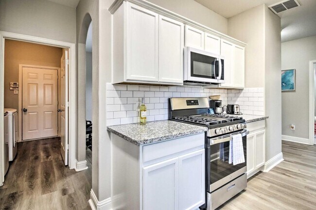 Building Photo - 3214 Sapphire Star Dr