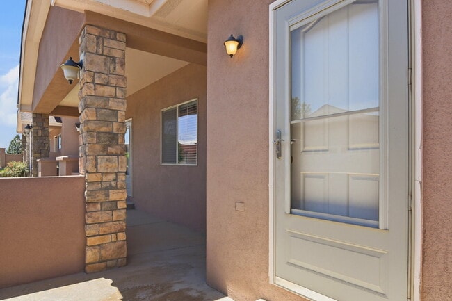 Building Photo - $2,940.45 - 4 Bed, 3 Bath Townhome In Commerce City with Central AC and In Unit Laundry!
