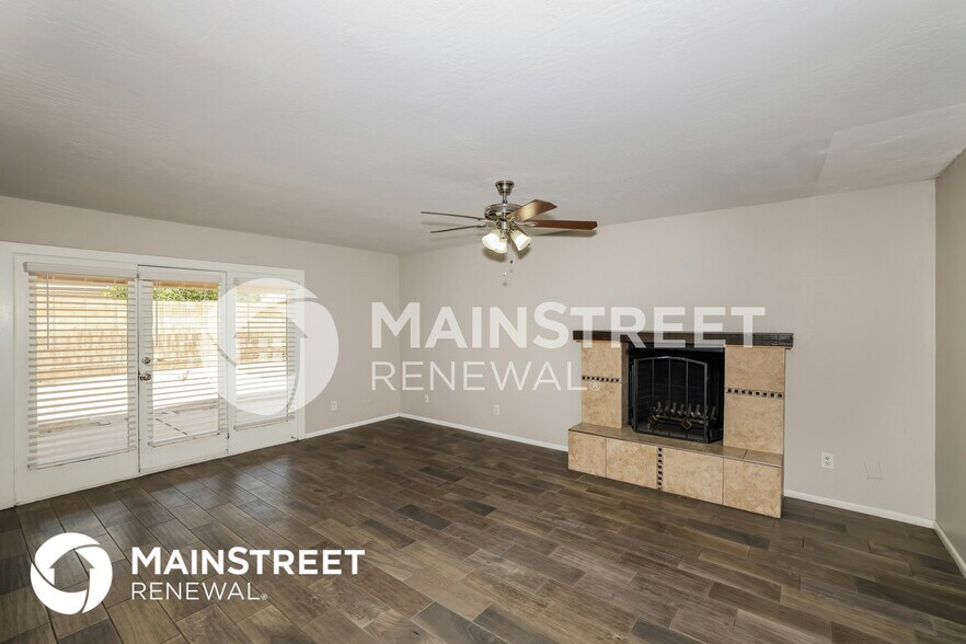 Building Photo - 5322 W Riviera Dr