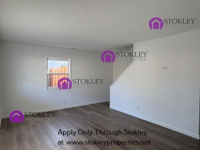 Building Photo - 1467 Cape Cod Way