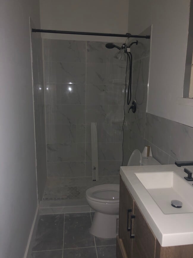 Building Photo - 1226 N Redfield St