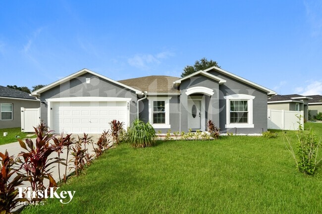 Building Photo - 307 Michigan Ln