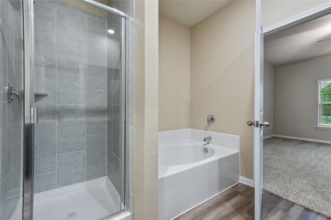 Building Photo - 290 Moonstone Way