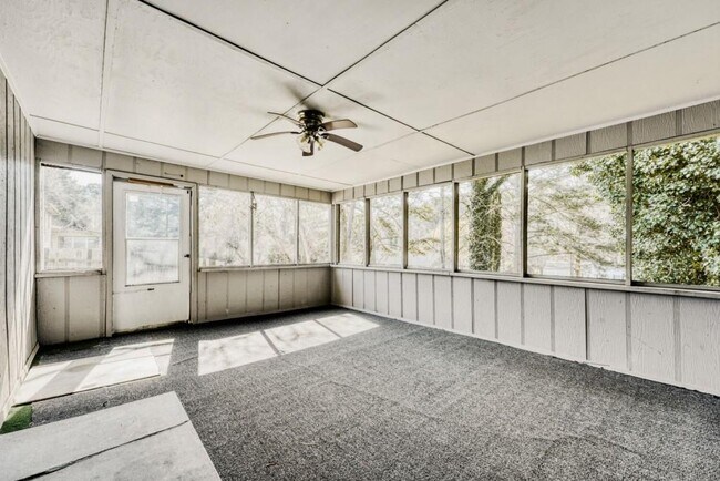 Building Photo - 3160 Kipling Dr