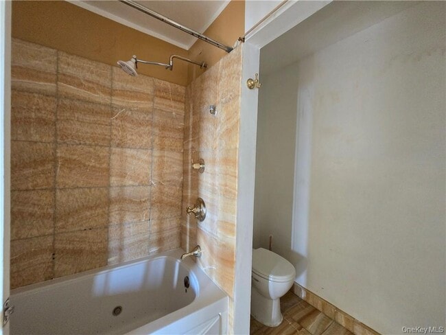 Building Photo - 44 Inwood Rd