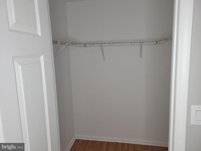 Building Photo - 2904 Saxony Dr