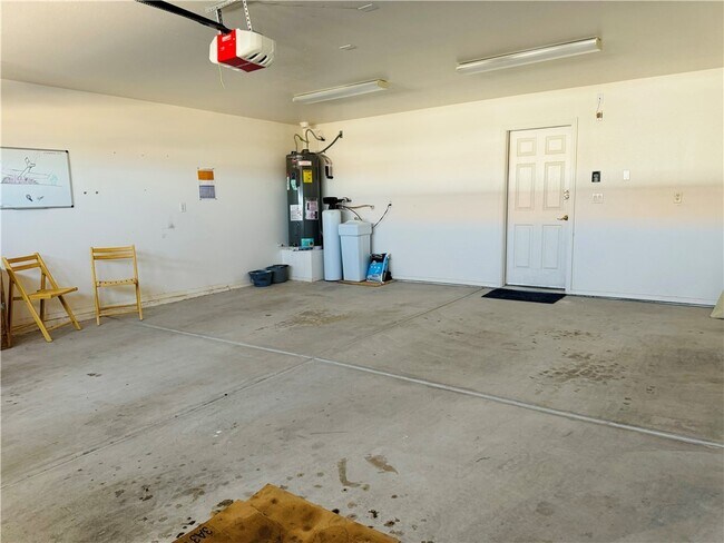 Building Photo - 5264 Antelope Dr