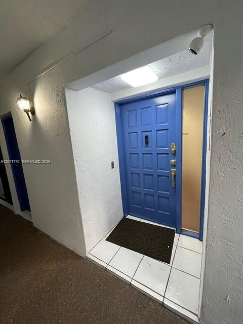 Building Photo - 6010 S Falls Cir Dr
