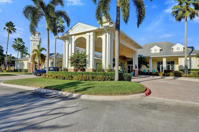 Building Photo - 118 NW Pleasant Grove Way