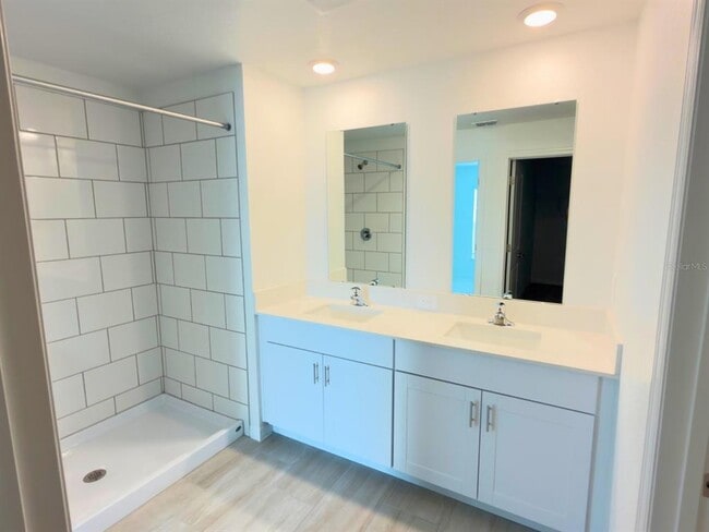 Building Photo - 2318 Allium Roseum Ln