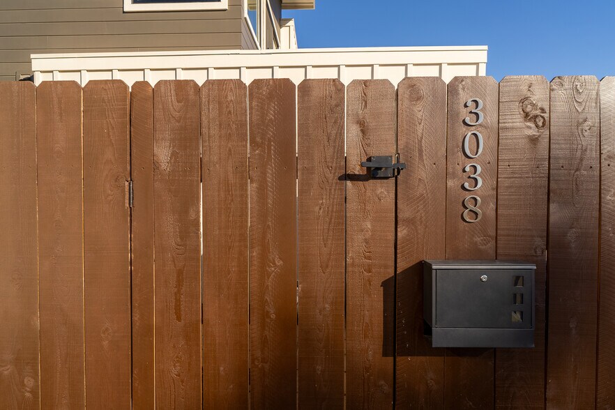 Building Photo - 3038 Beech St