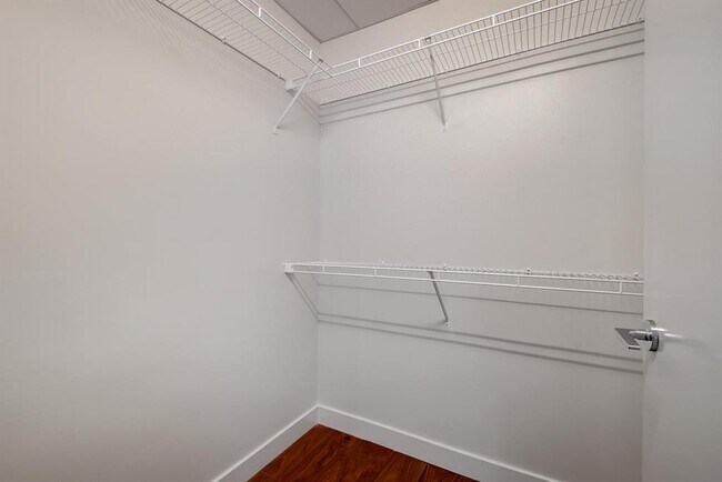 Building Photo - 44 East Ave
