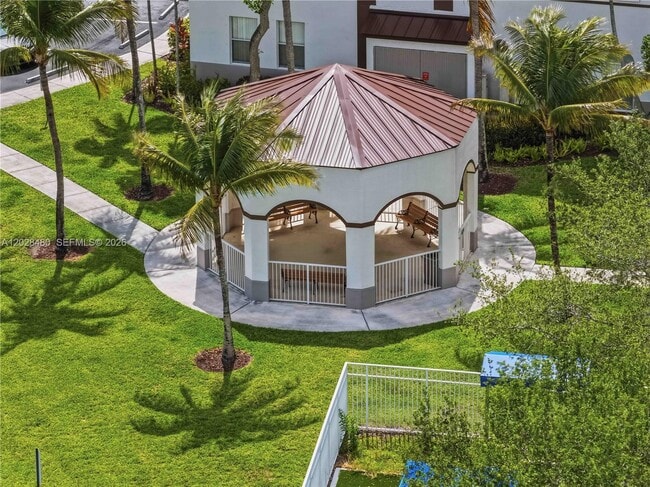 Building Photo - 4425 SW 160th Ave