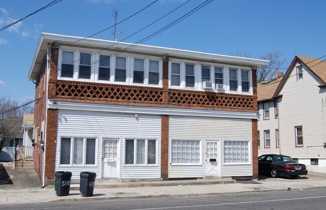 Primary Photo - 519-521 W Broad St