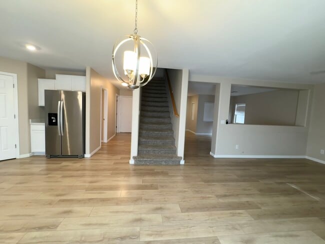 Building Photo - 11549 W Mountain View Rd