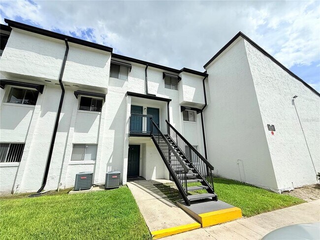 Building Photo - 4149 S Semoran Blvd