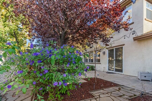 Building Photo - 1801 Riverview Ave