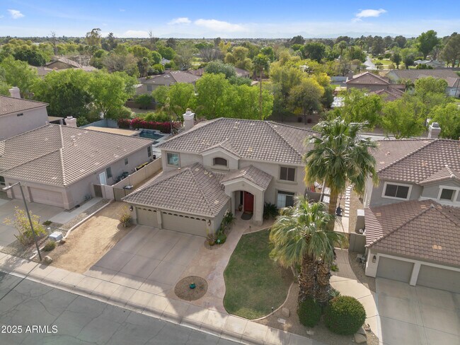 Building Photo - 630 S Boulder Ct
